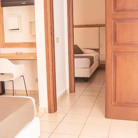 Al Paradise Hotel